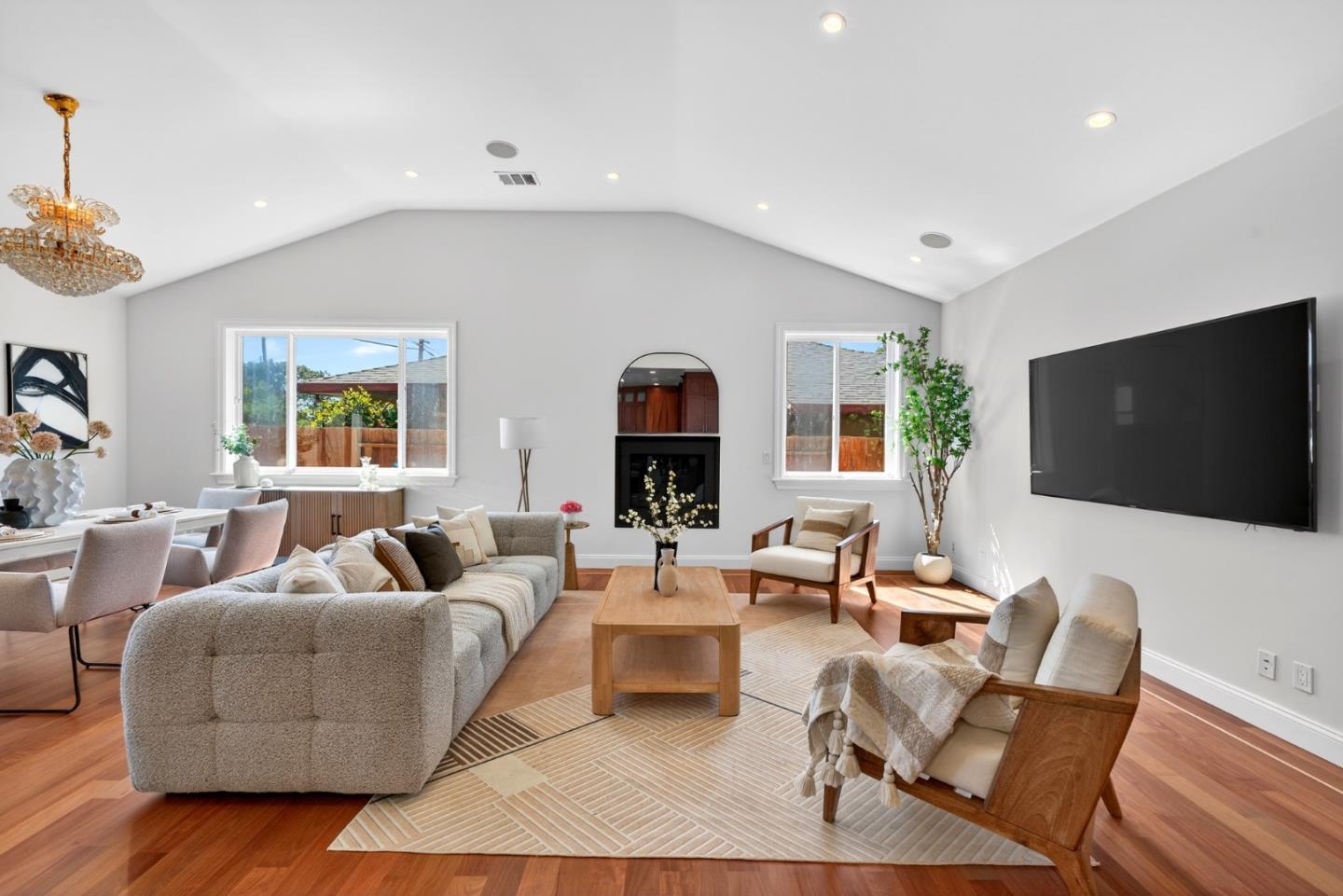 Detail Gallery Image 16 of 77 For 5172 Selma Ave, Fremont,  CA 94536 - 4 Beds | 4 Baths