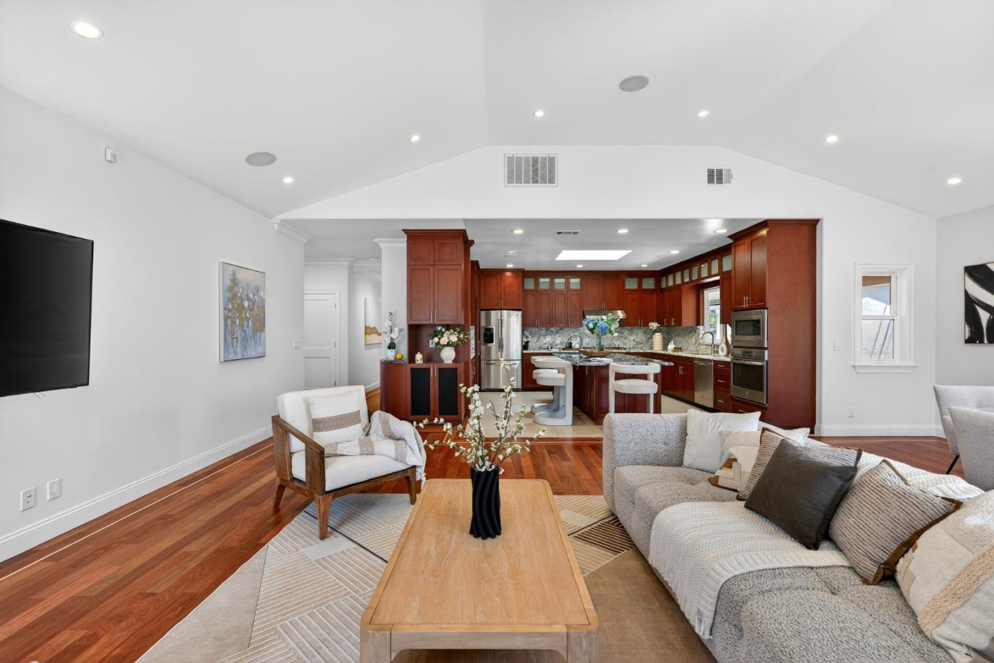 Detail Gallery Image 18 of 77 For 5172 Selma Ave, Fremont,  CA 94536 - 4 Beds | 4 Baths