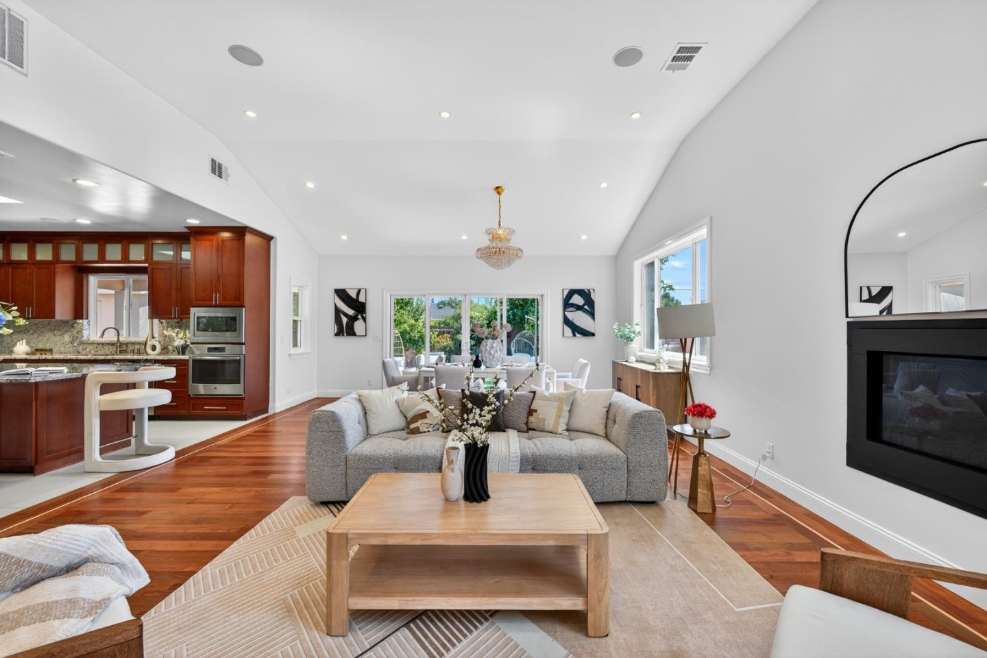 Detail Gallery Image 19 of 77 For 5172 Selma Ave, Fremont,  CA 94536 - 4 Beds | 4 Baths