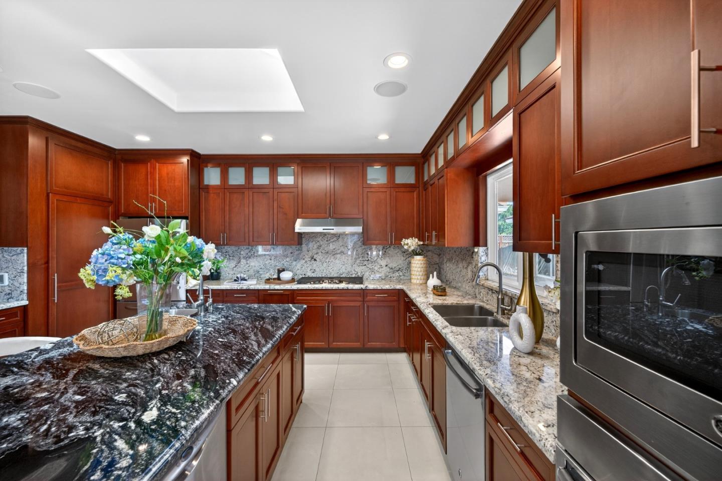 Detail Gallery Image 29 of 77 For 5172 Selma Ave, Fremont,  CA 94536 - 4 Beds | 4 Baths