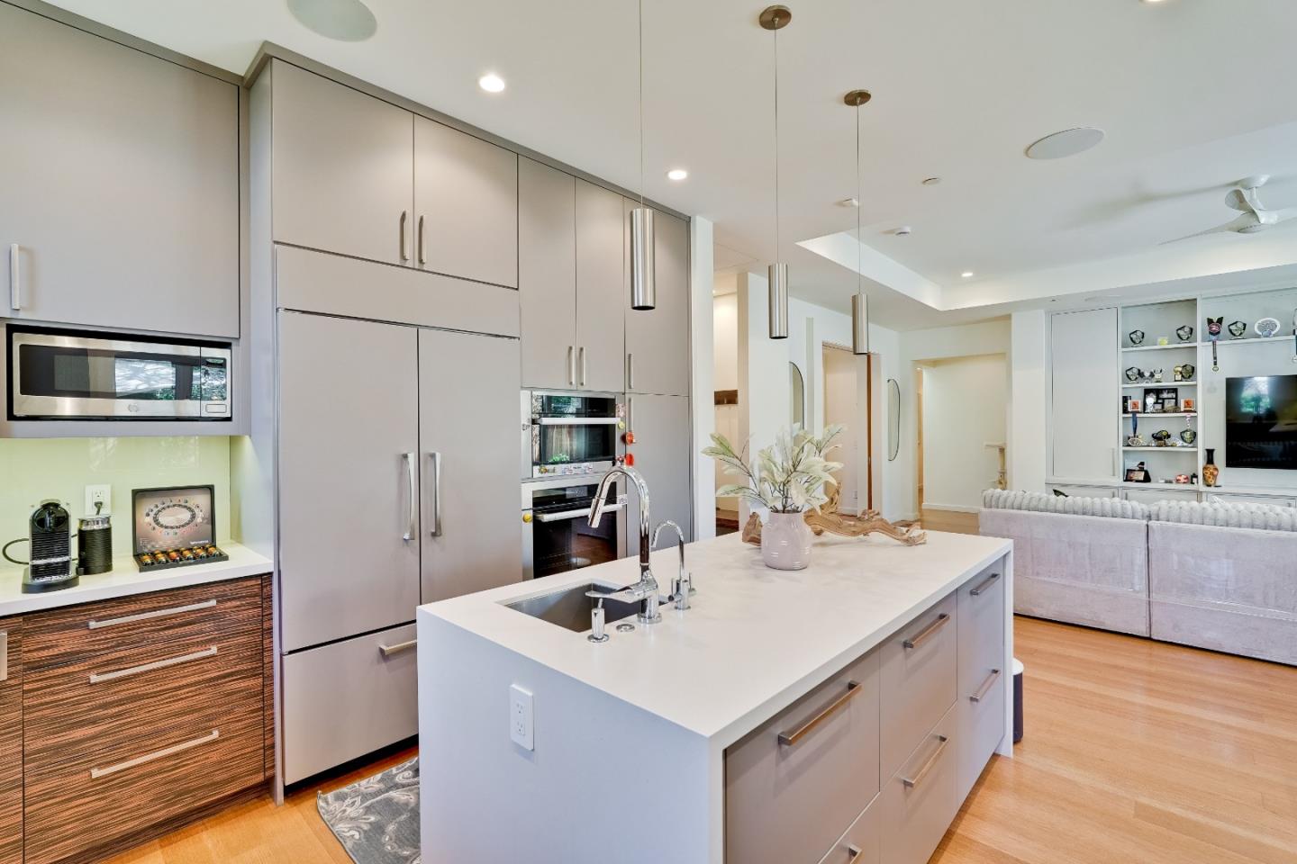 Detail Gallery Image 17 of 62 For 1534 Wessex Ave, Los Altos,  CA 94024 - 5 Beds | 3/1 Baths