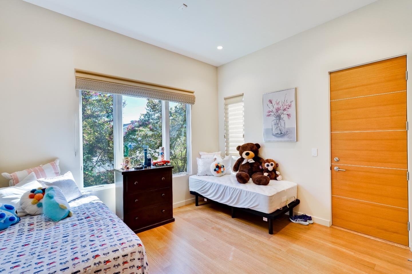 Detail Gallery Image 45 of 62 For 1534 Wessex Ave, Los Altos,  CA 94024 - 5 Beds | 3/1 Baths