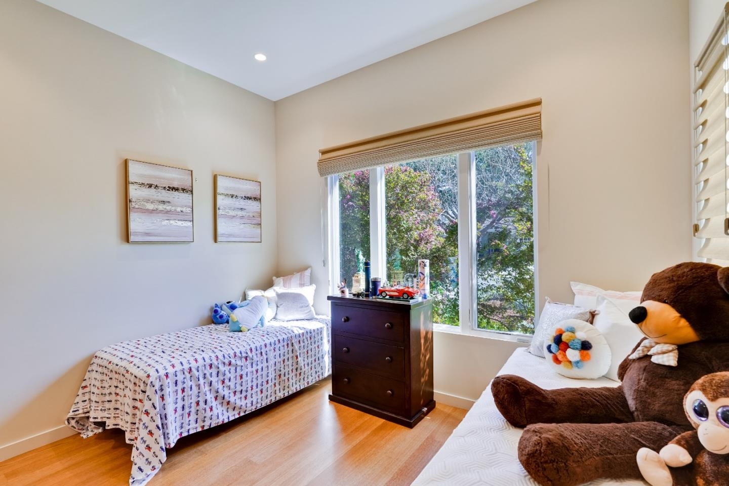 Detail Gallery Image 46 of 62 For 1534 Wessex Ave, Los Altos,  CA 94024 - 5 Beds | 3/1 Baths