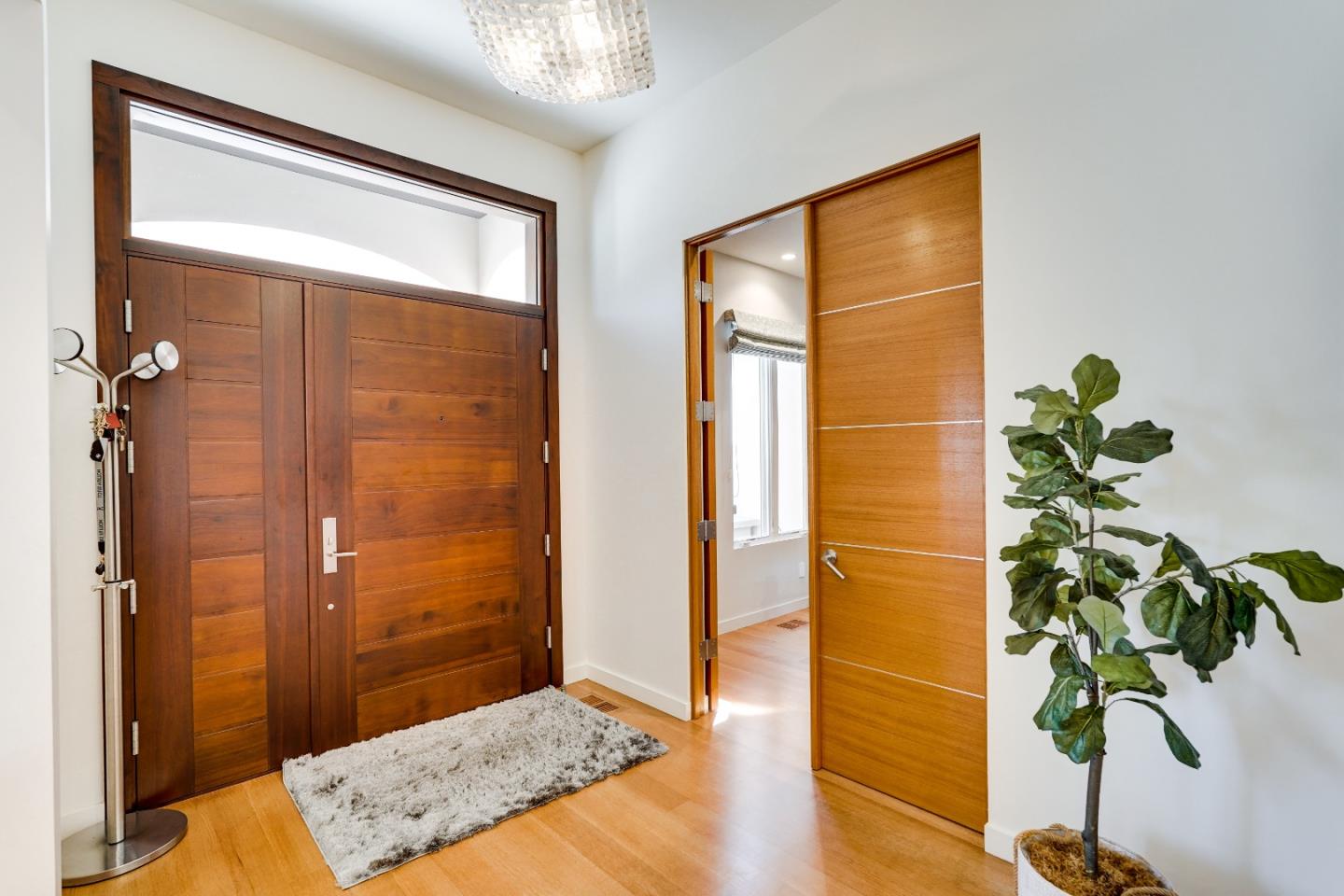 Detail Gallery Image 5 of 62 For 1534 Wessex Ave, Los Altos,  CA 94024 - 5 Beds | 3/1 Baths