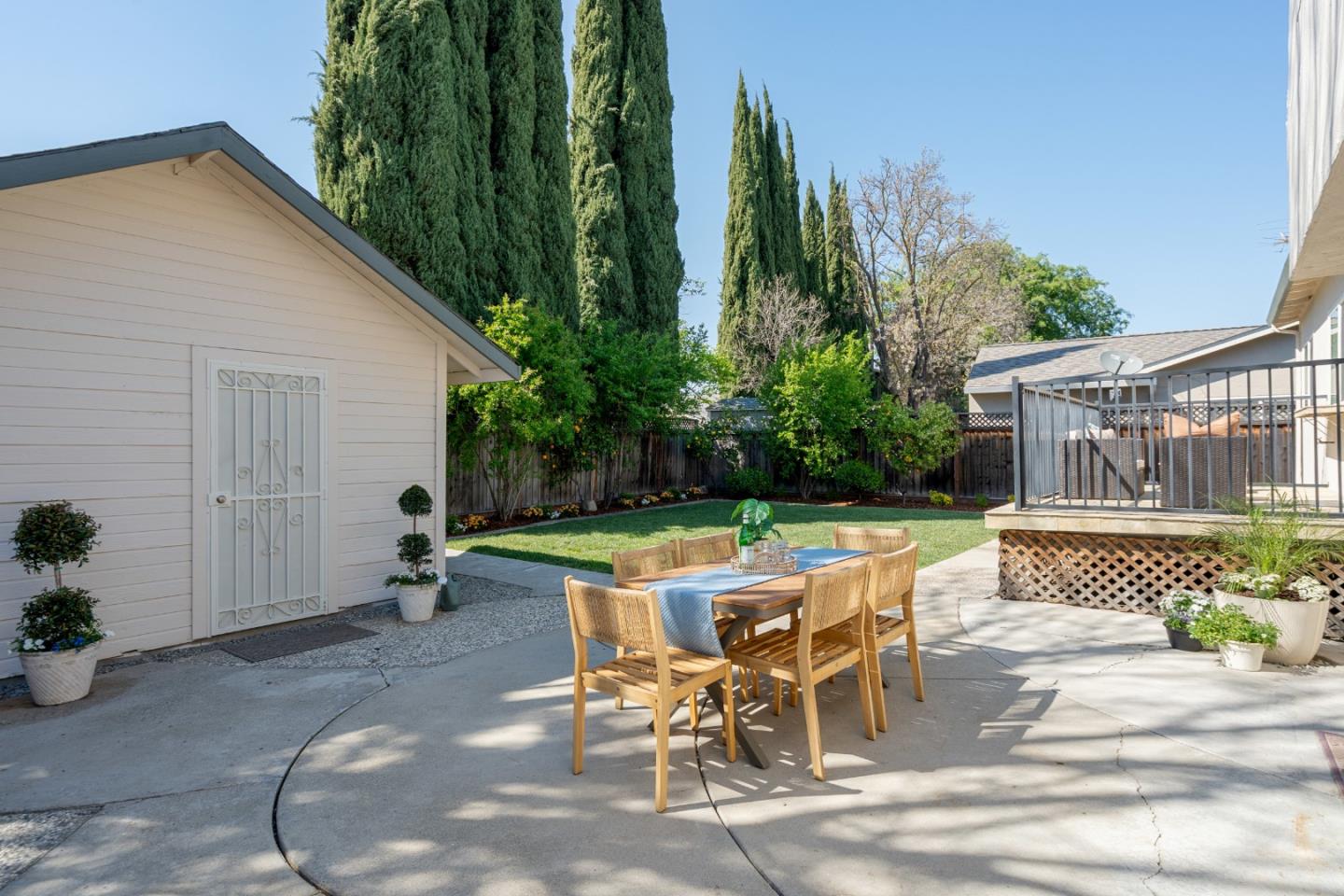 Detail Gallery Image 25 of 30 For 4445 Windsor Park Dr, San Jose,  CA 95136 - 4 Beds | 2/1 Baths