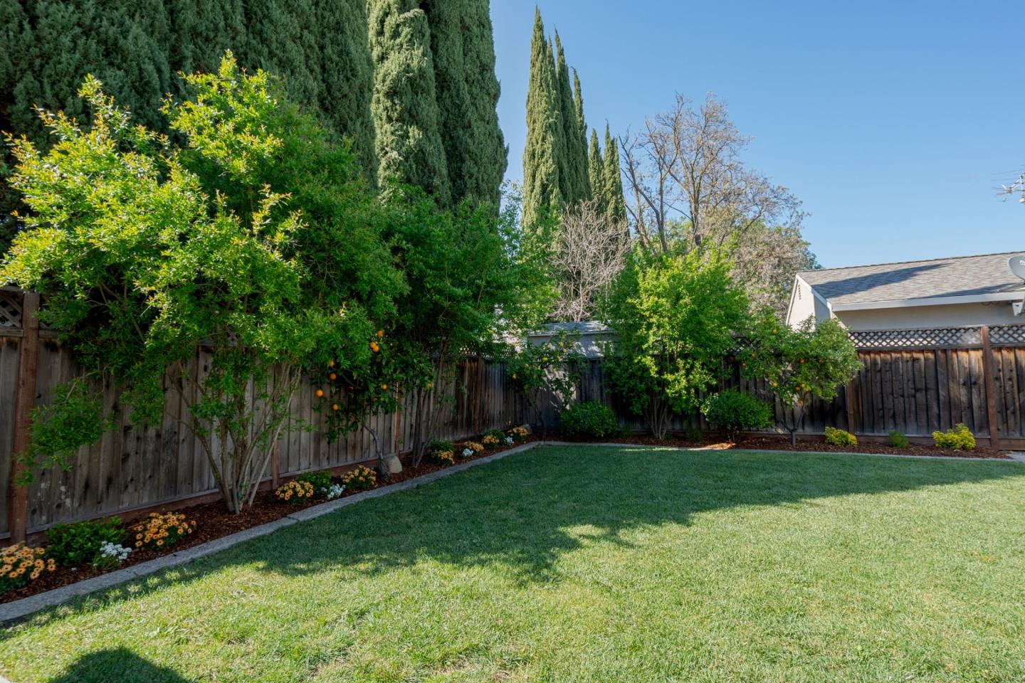 Detail Gallery Image 26 of 30 For 4445 Windsor Park Dr, San Jose,  CA 95136 - 4 Beds | 2/1 Baths