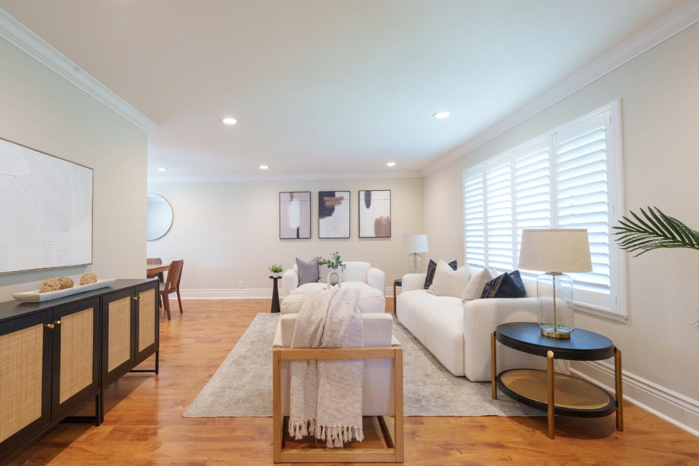 Detail Gallery Image 4 of 30 For 4445 Windsor Park Dr, San Jose,  CA 95136 - 4 Beds | 2/1 Baths