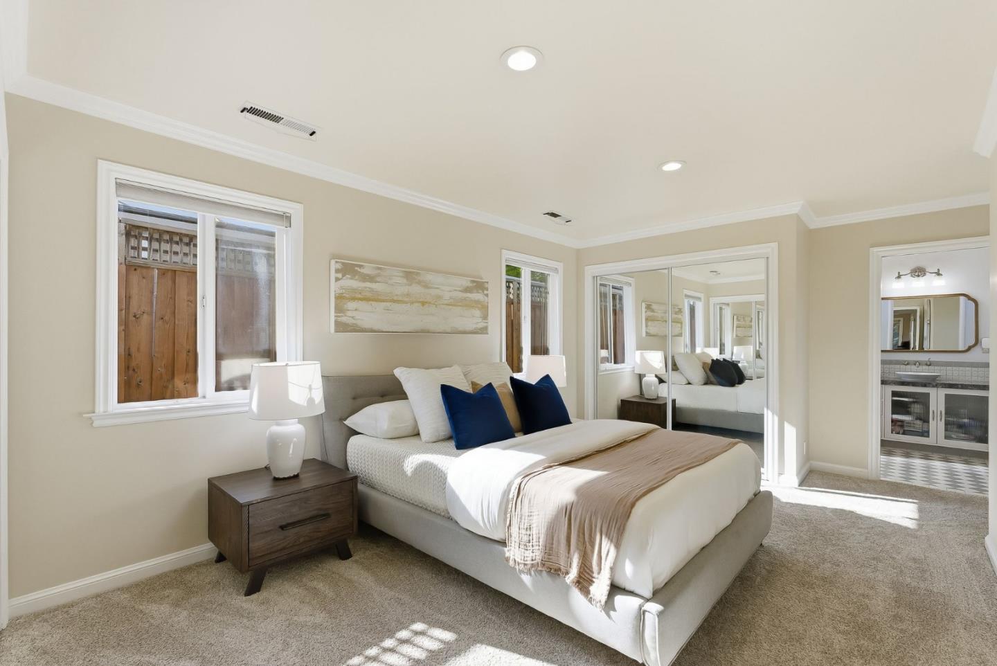 Detail Gallery Image 11 of 24 For 1276 Windsor Way, Redwood City,  CA 94061 - 3 Beds | 2/1 Baths