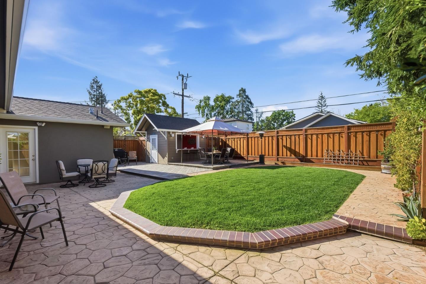 Detail Gallery Image 18 of 24 For 1276 Windsor Way, Redwood City,  CA 94061 - 3 Beds | 2/1 Baths