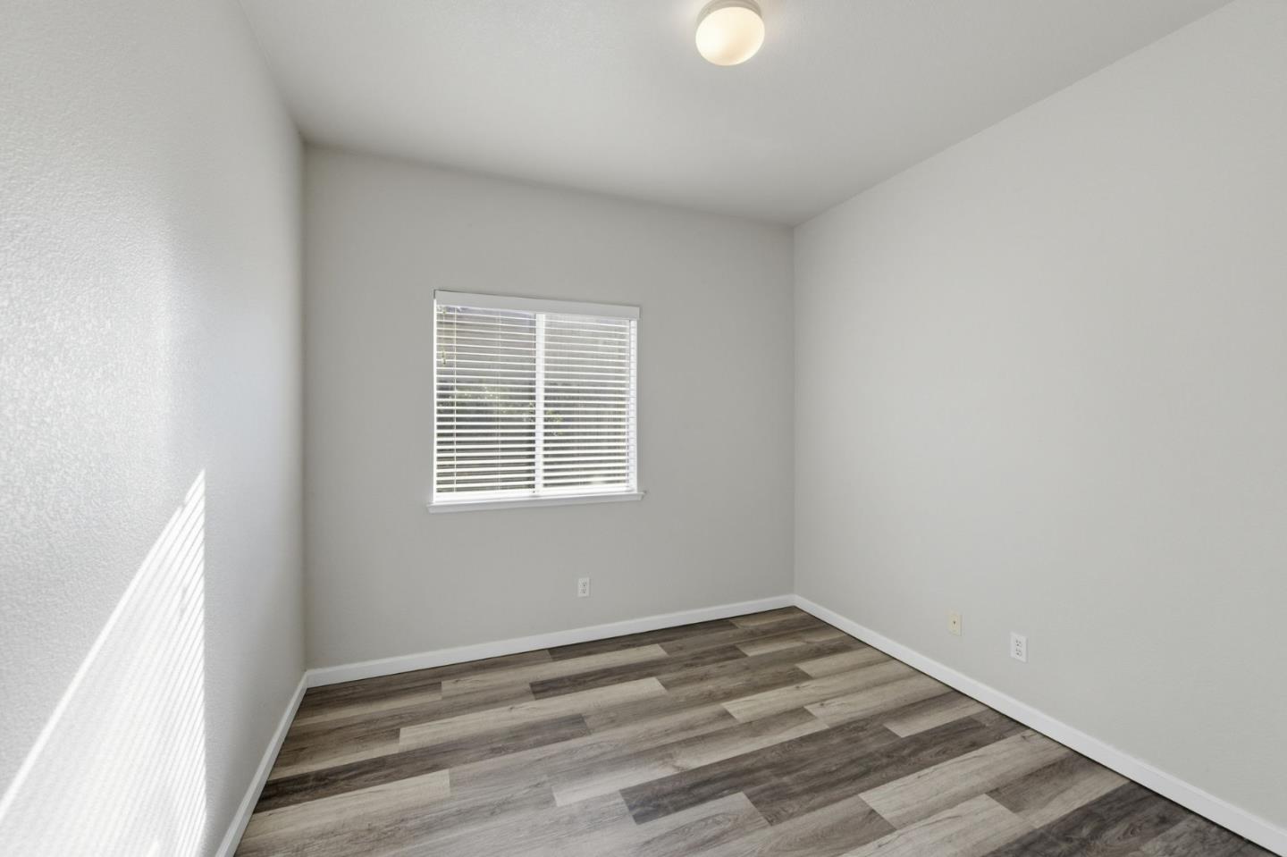 Detail Gallery Image 11 of 21 For 357 Hatton Ct, Roseville,  CA 95747 - 3 Beds | 2 Baths