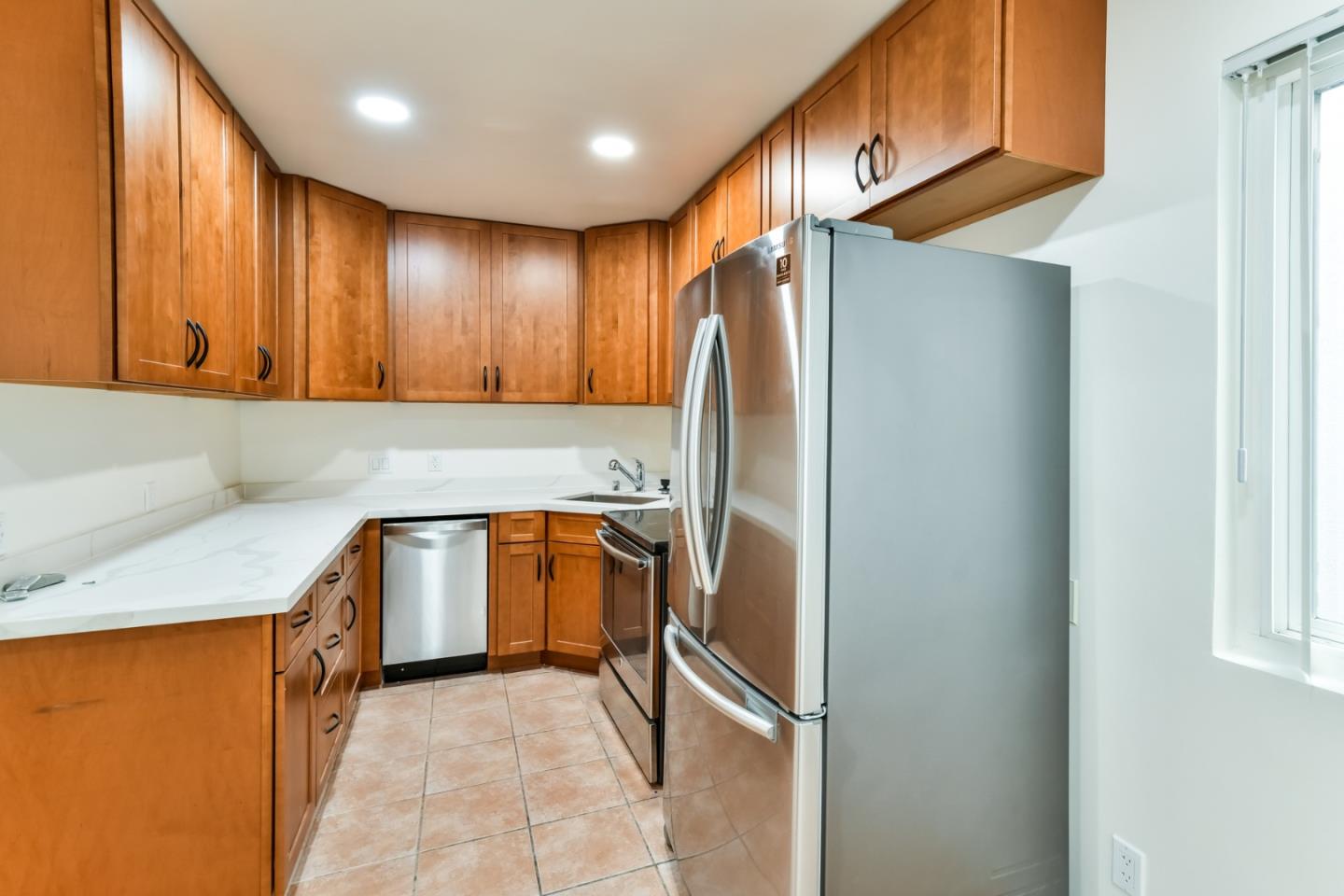 Detail Gallery Image 11 of 27 For 1250 E Ocean Blvd #205,  Long Beach,  CA 90802 - 1 Beds | 1 Baths