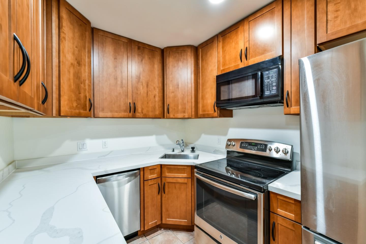 Detail Gallery Image 12 of 27 For 1250 E Ocean Blvd #205,  Long Beach,  CA 90802 - 1 Beds | 1 Baths