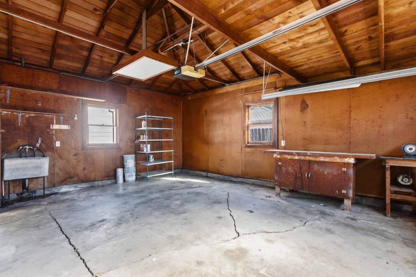 Detail Gallery Image 20 of 35 For 2130 Madison Ave, Redwood City,  CA 94061 - 2 Beds | 1 Baths