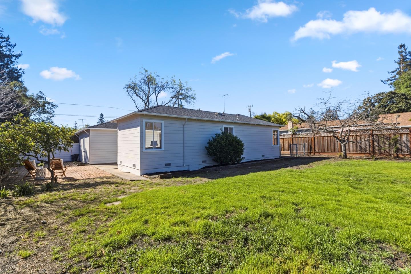 Detail Gallery Image 23 of 35 For 2130 Madison Ave, Redwood City,  CA 94061 - 2 Beds | 1 Baths