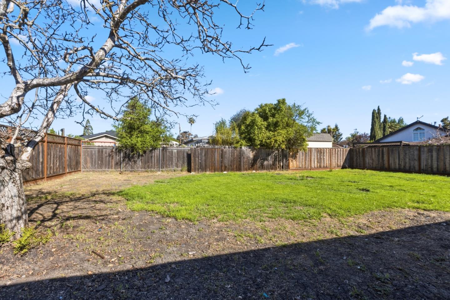 Detail Gallery Image 25 of 35 For 2130 Madison Ave, Redwood City,  CA 94061 - 2 Beds | 1 Baths