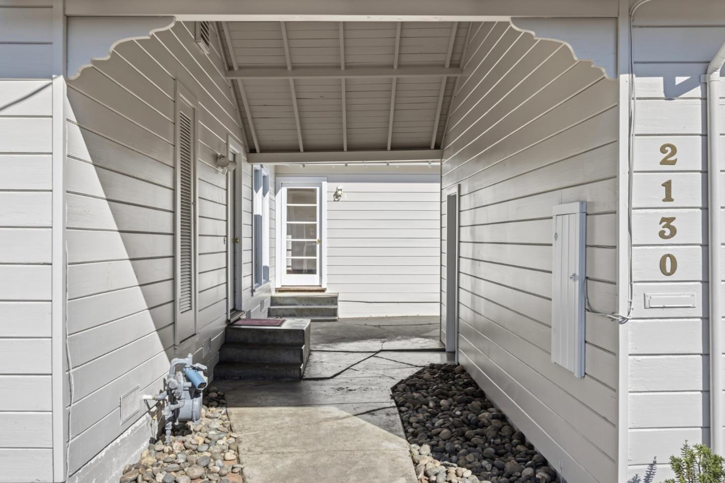 Detail Gallery Image 28 of 35 For 2130 Madison Ave, Redwood City,  CA 94061 - 2 Beds | 1 Baths