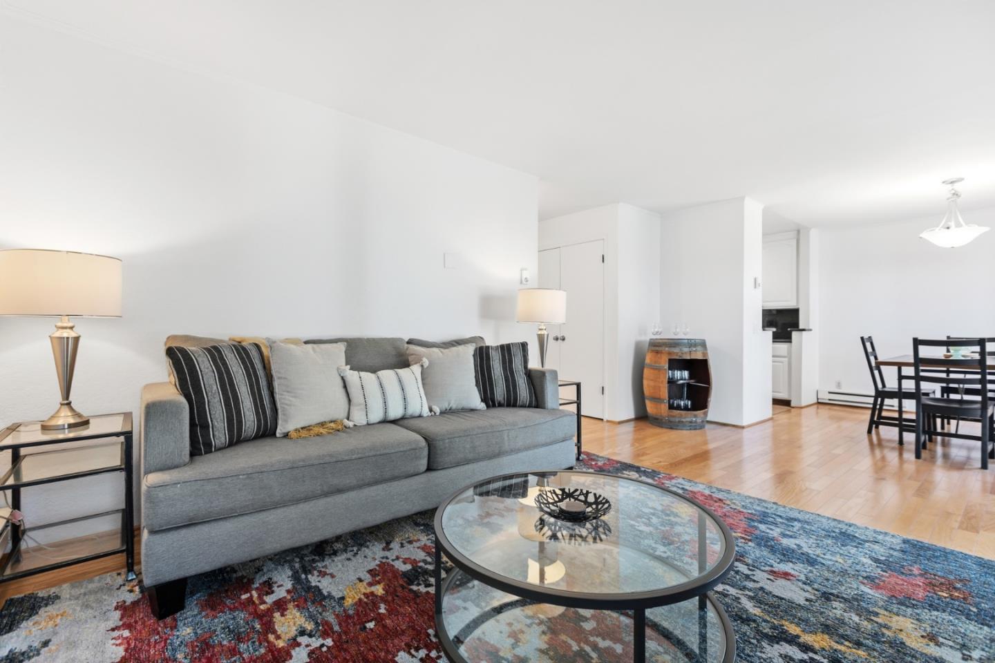 Photo #5: ML82039305 Listing: Photo #5