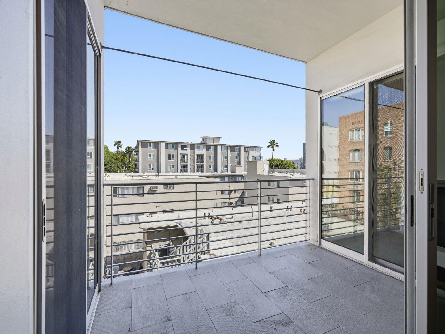 Detail Gallery Image 22 of 24 For 6735 Yucca St #406,  Los Angeles,  CA 90028 - 2 Beds | 2/1 Baths