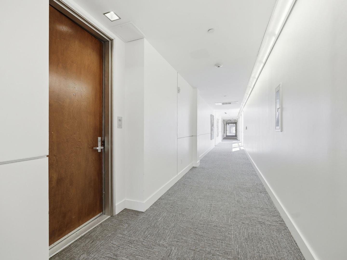 Detail Gallery Image 5 of 24 For 6735 Yucca St #406,  Los Angeles,  CA 90028 - 2 Beds | 2/1 Baths