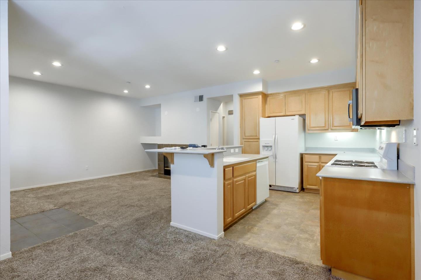 Detail Gallery Image 16 of 31 For 292 Wildrose Cmn #2,  Livermore,  CA 94551 - 2 Beds | 2/1 Baths