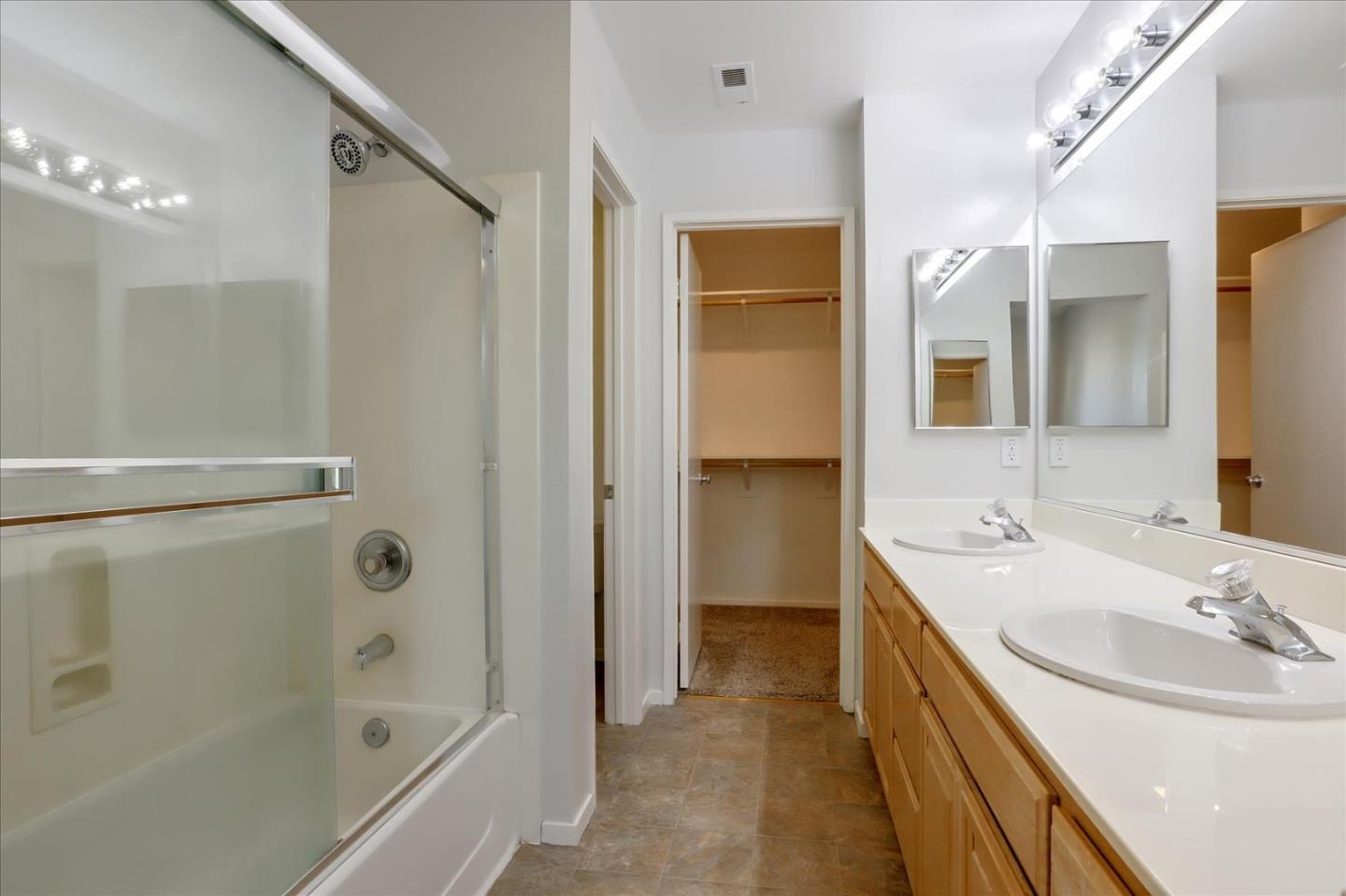 Detail Gallery Image 26 of 31 For 292 Wildrose Cmn #2,  Livermore,  CA 94551 - 2 Beds | 2/1 Baths