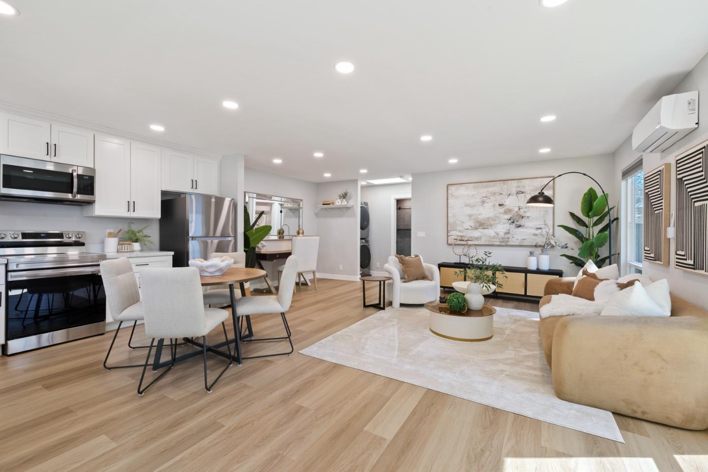 Detail Gallery Image 20 of 25 For 1950 Hackett Ave, Mountain View,  CA 94043 - 4 Beds | 3 Baths