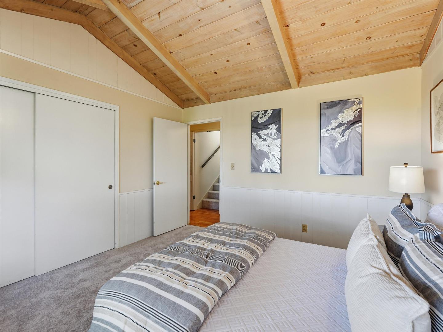 Detail Gallery Image 18 of 23 For 624 Oakridge Dr, Los Altos,  CA 94024 - 3 Beds | 2 Baths