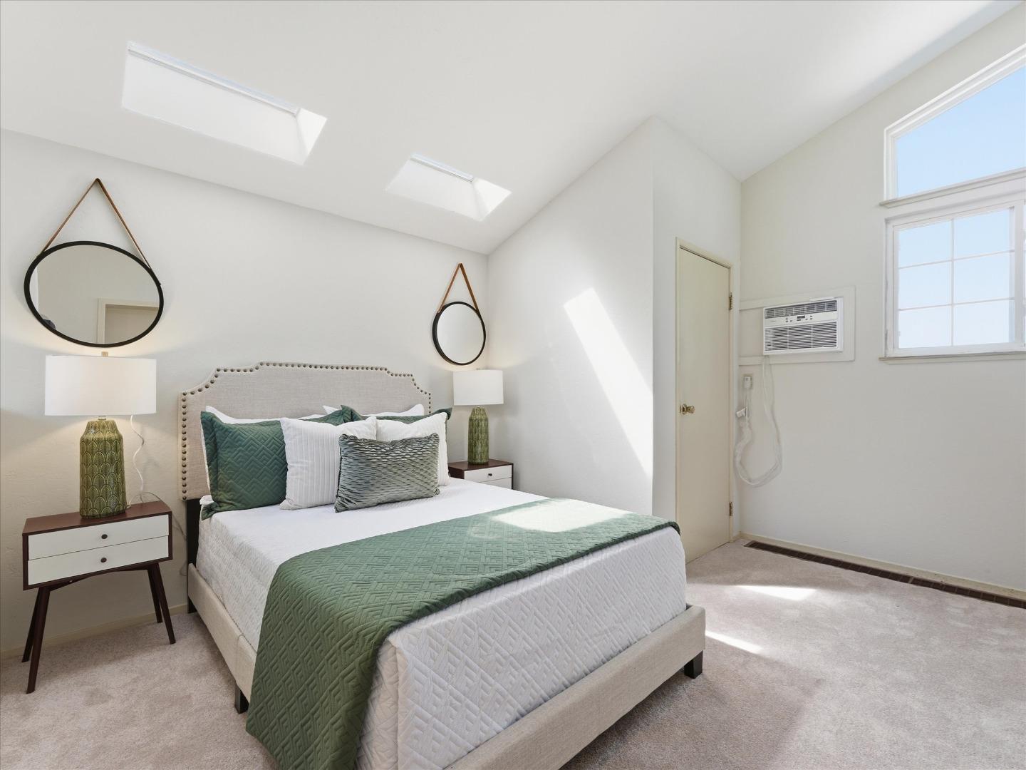 Detail Gallery Image 21 of 23 For 624 Oakridge Dr, Los Altos,  CA 94024 - 3 Beds | 2 Baths