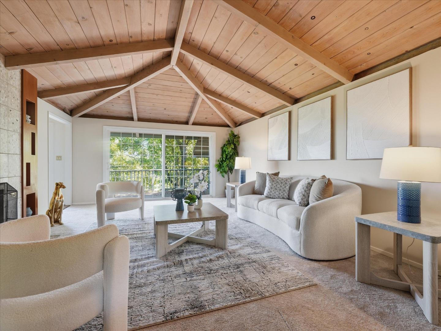 Detail Gallery Image 4 of 23 For 624 Oakridge Dr, Los Altos,  CA 94024 - 3 Beds | 2 Baths