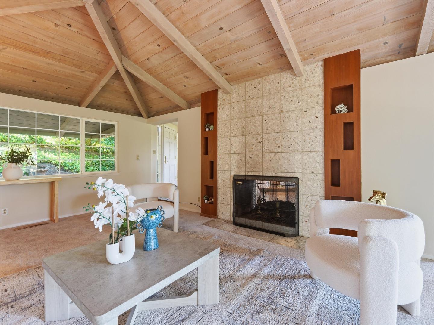 Detail Gallery Image 5 of 23 For 624 Oakridge Dr, Los Altos,  CA 94024 - 3 Beds | 2 Baths