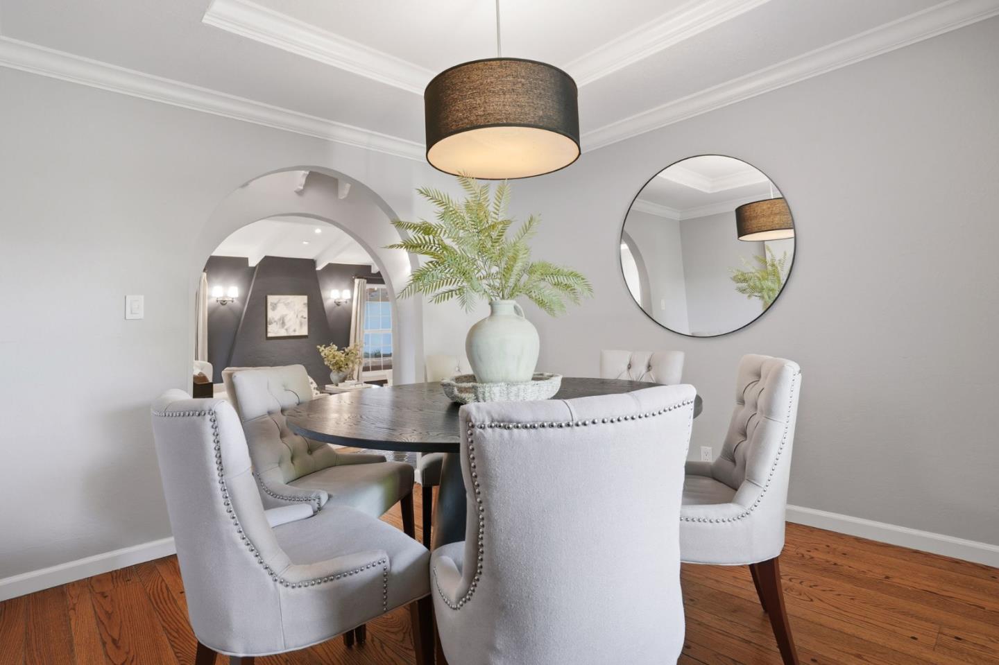 Detail Gallery Image 10 of 59 For 120 Brocastle Way, Los Gatos,  CA 95032 - 4 Beds | 2/1 Baths