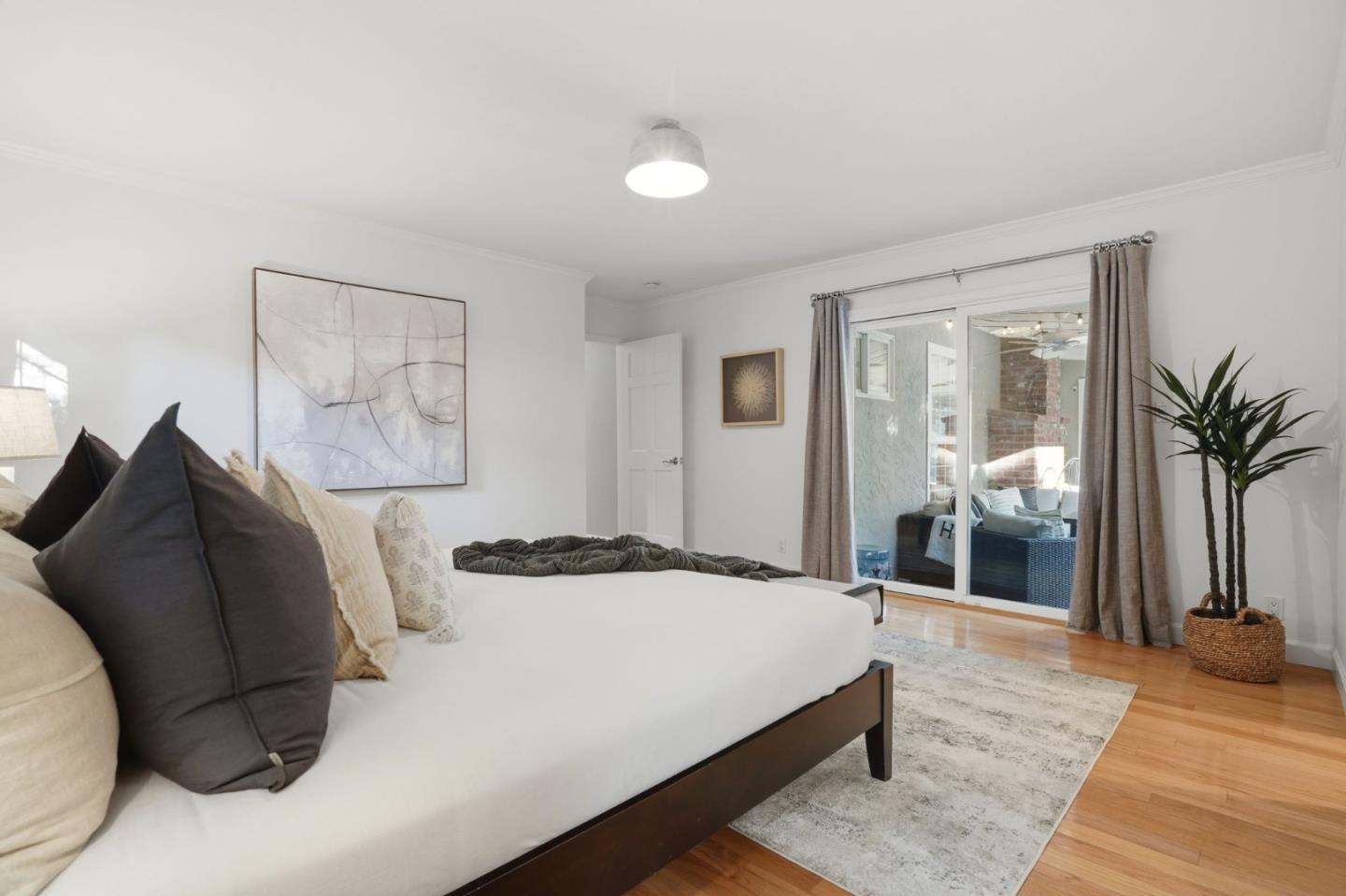 Detail Gallery Image 32 of 59 For 120 Brocastle Way, Los Gatos,  CA 95032 - 4 Beds | 2/1 Baths