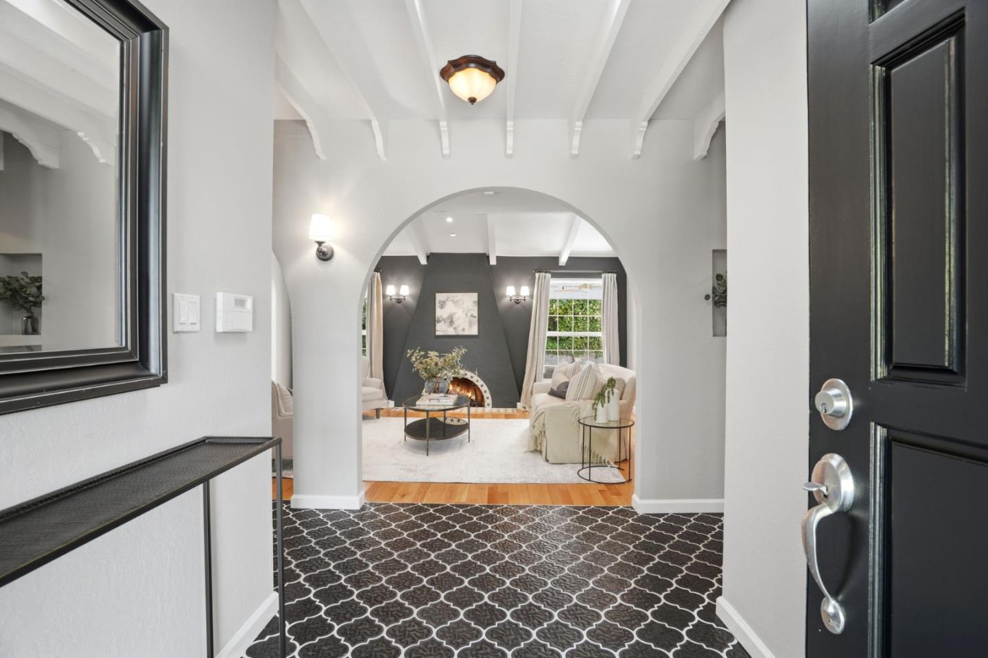 Detail Gallery Image 6 of 59 For 120 Brocastle Way, Los Gatos,  CA 95032 - 4 Beds | 2/1 Baths