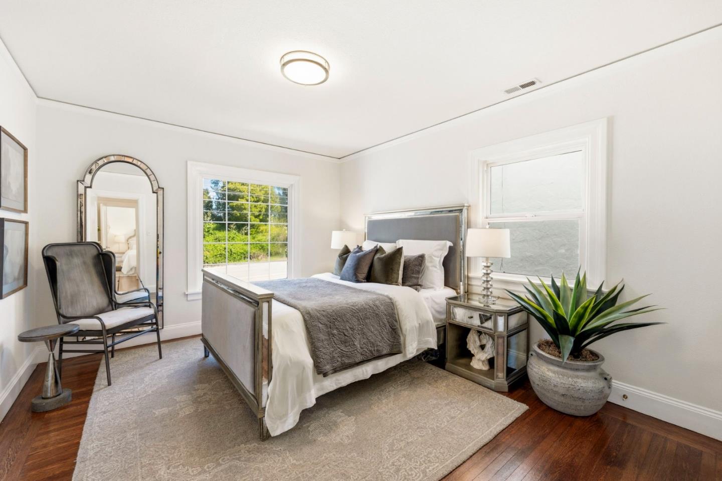 Detail Gallery Image 14 of 37 For 1105 Summer Ave, Burlingame,  CA 94010 - 2 Beds | 1 Baths