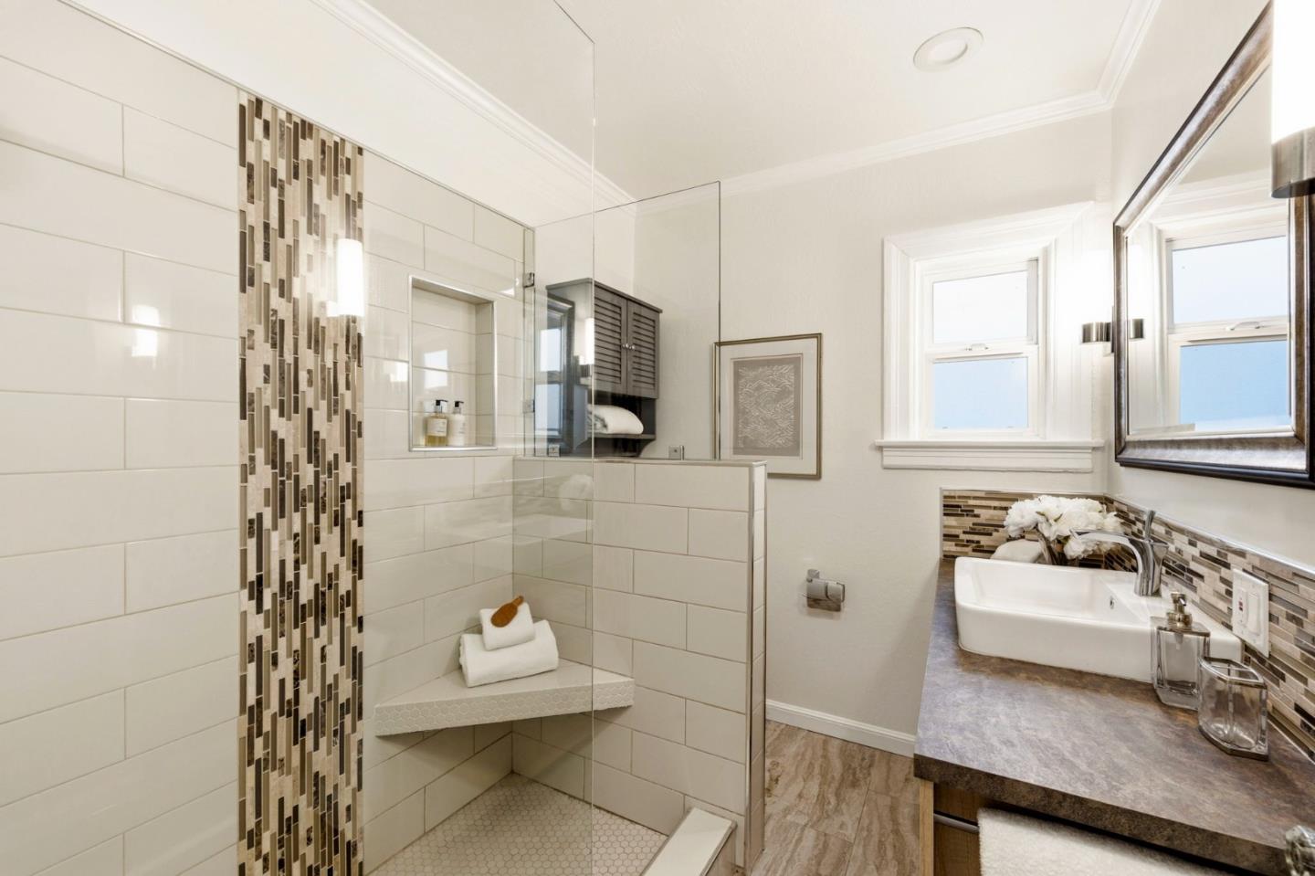 Detail Gallery Image 15 of 37 For 1105 Summer Ave, Burlingame,  CA 94010 - 2 Beds | 1 Baths