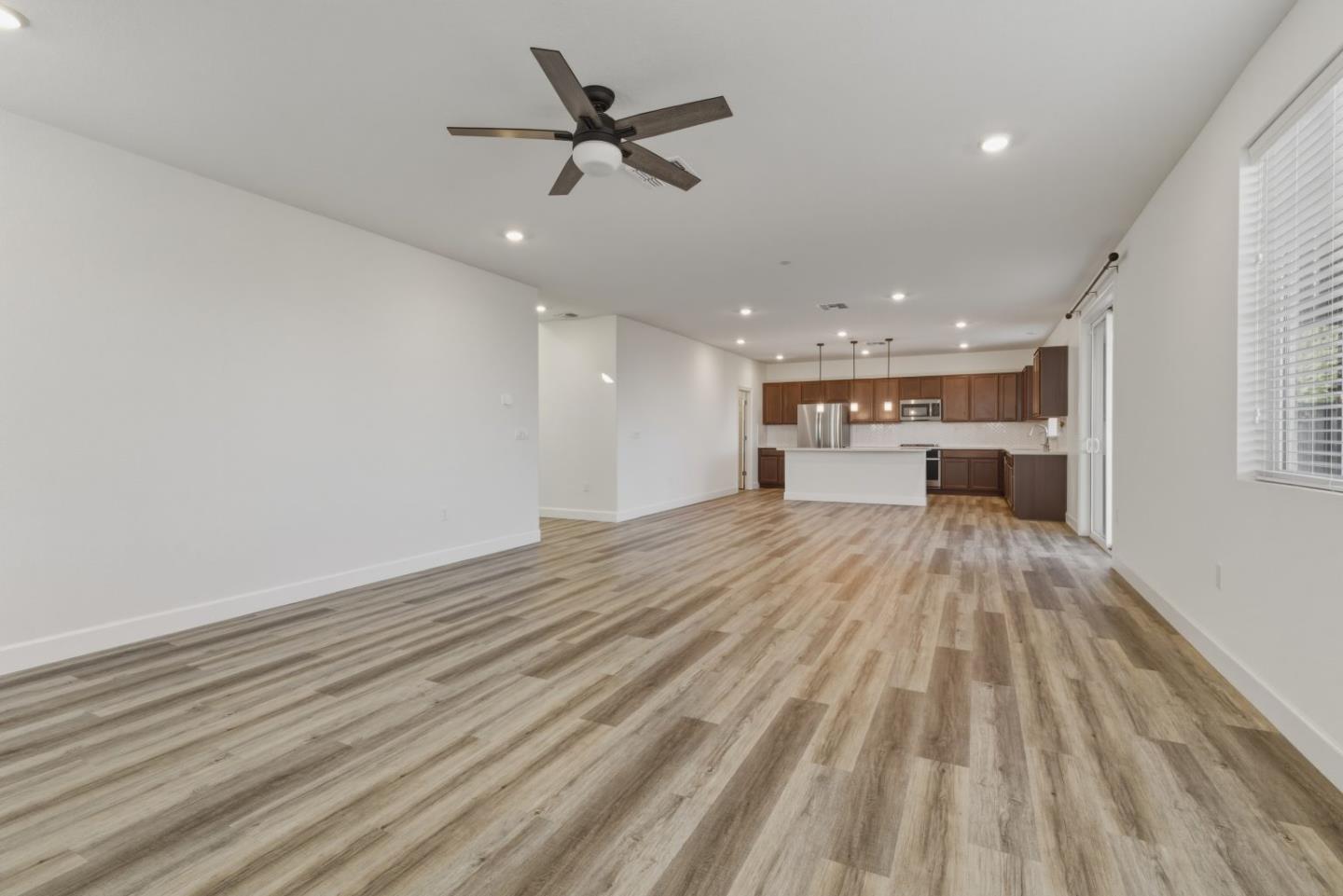 Detail Gallery Image 10 of 50 For 1905 Water St, Brentwood,  CA 94513 - 4 Beds | 3 Baths