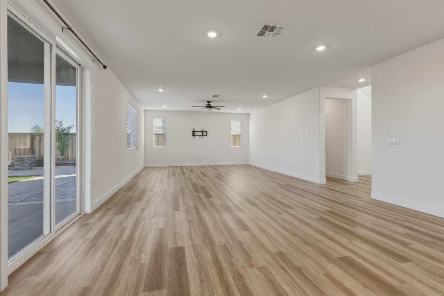 Detail Gallery Image 15 of 50 For 1905 Water St, Brentwood,  CA 94513 - 4 Beds | 3 Baths