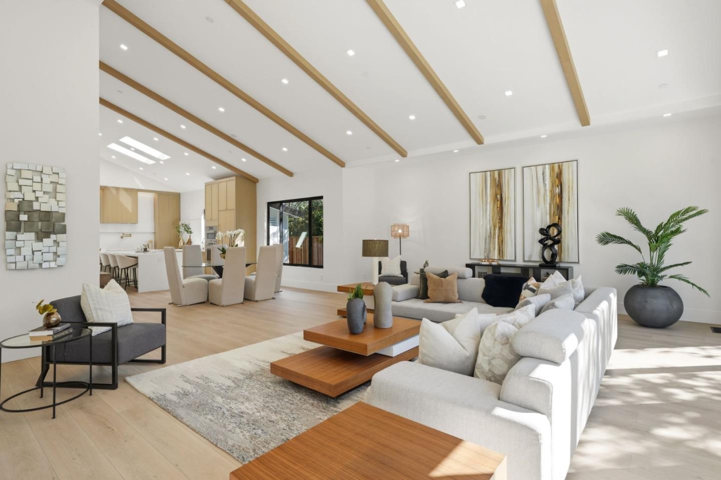 Detail Gallery Image 11 of 86 For 15400 Herring Ave, San Jose,  CA 95124 - 4 Beds | 4/1 Baths