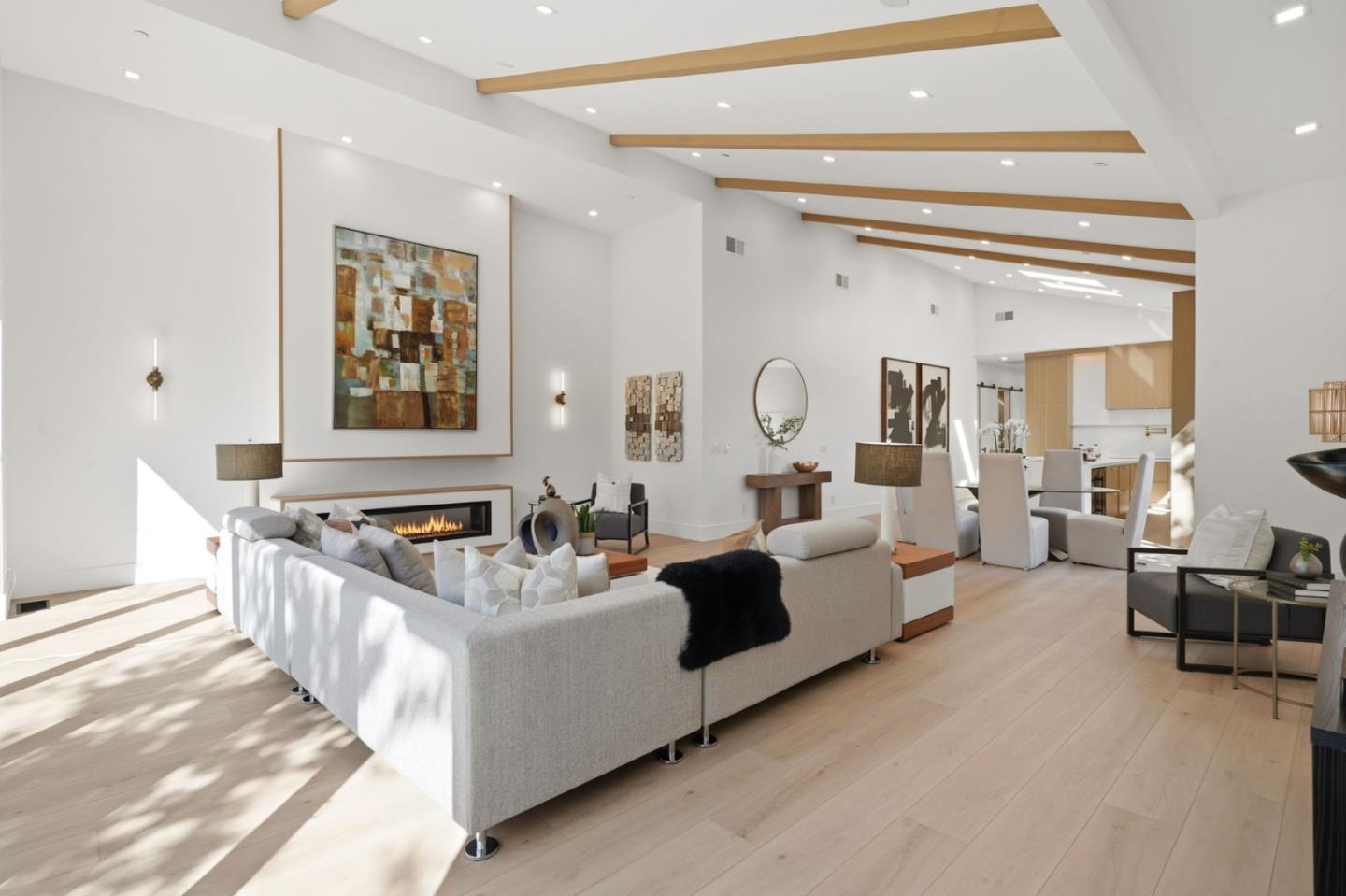 Detail Gallery Image 12 of 86 For 15400 Herring Ave, San Jose,  CA 95124 - 4 Beds | 4/1 Baths