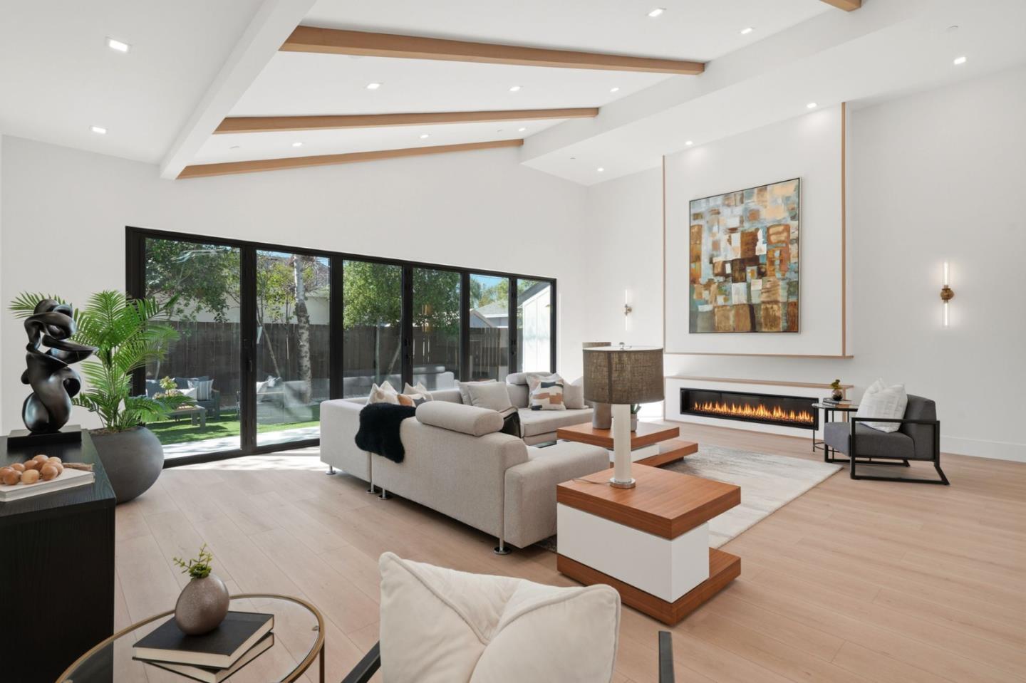 Detail Gallery Image 14 of 86 For 15400 Herring Ave, San Jose,  CA 95124 - 4 Beds | 4/1 Baths