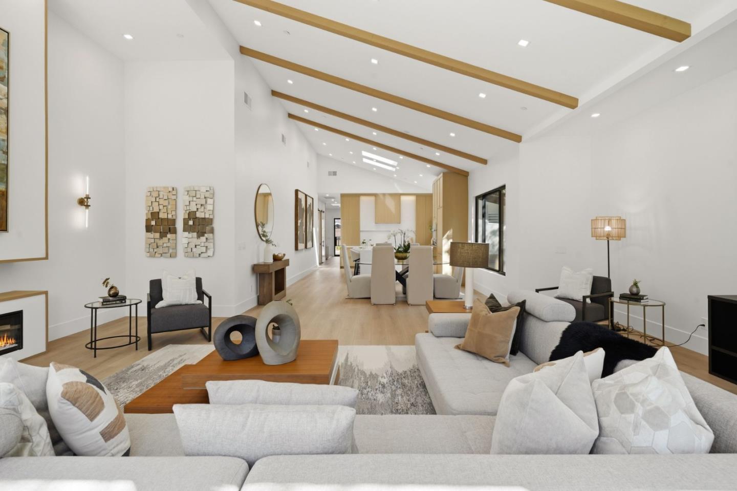 Detail Gallery Image 15 of 86 For 15400 Herring Ave, San Jose,  CA 95124 - 4 Beds | 4/1 Baths