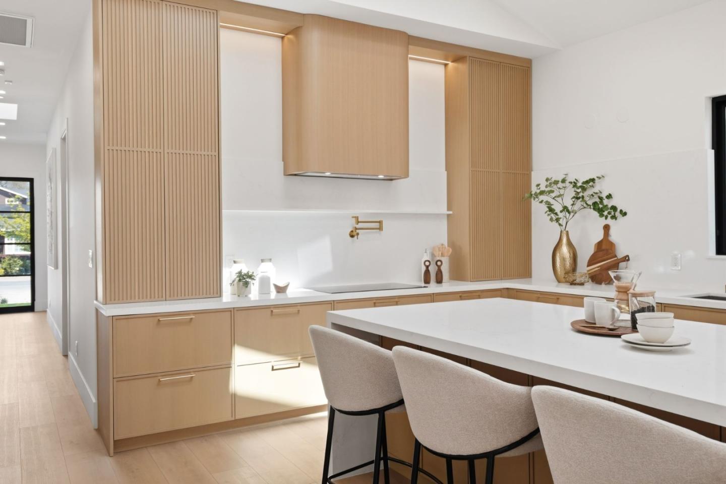 Detail Gallery Image 20 of 86 For 15400 Herring Ave, San Jose,  CA 95124 - 4 Beds | 4/1 Baths