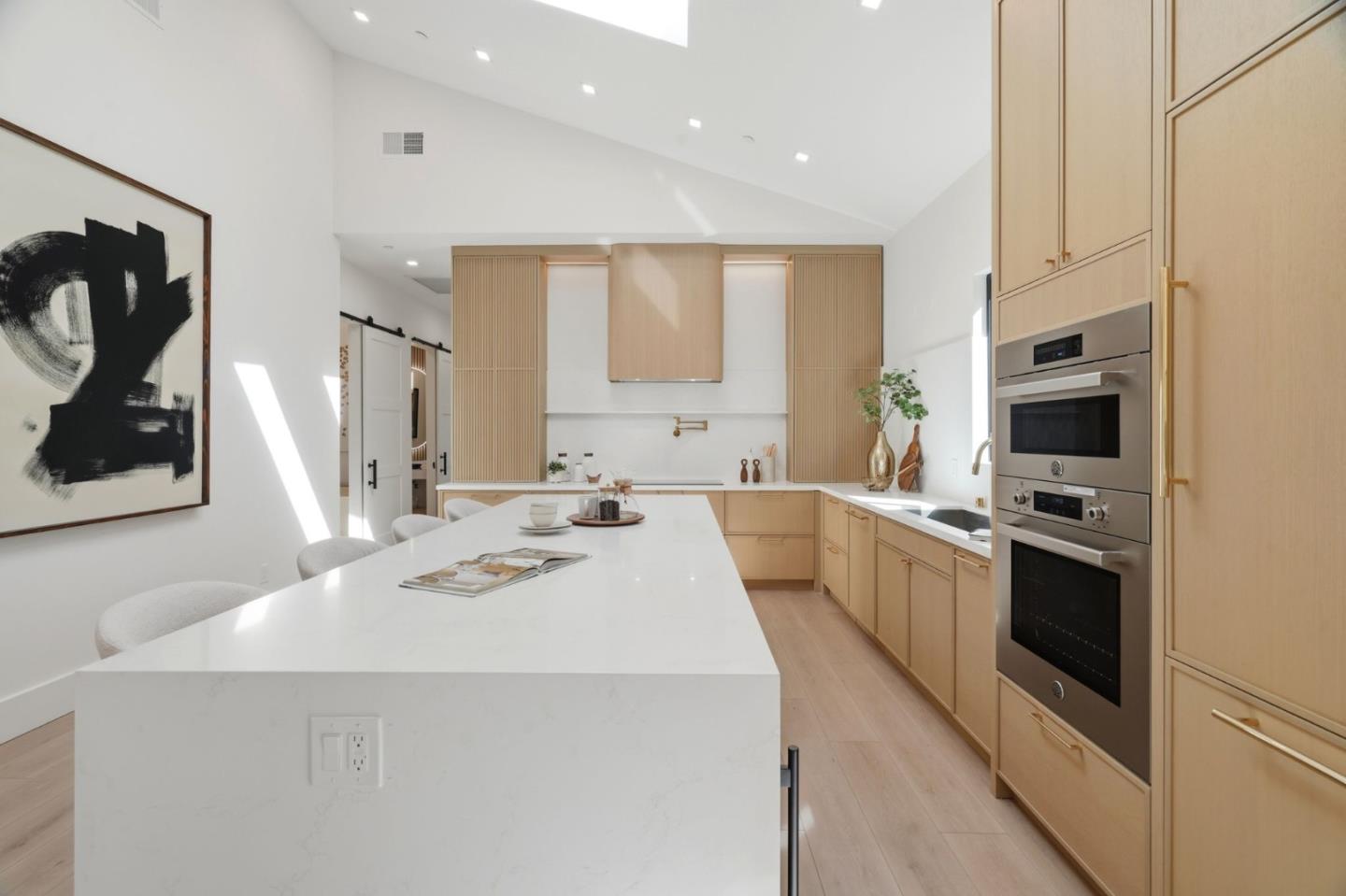 Detail Gallery Image 25 of 86 For 15400 Herring Ave, San Jose,  CA 95124 - 4 Beds | 4/1 Baths