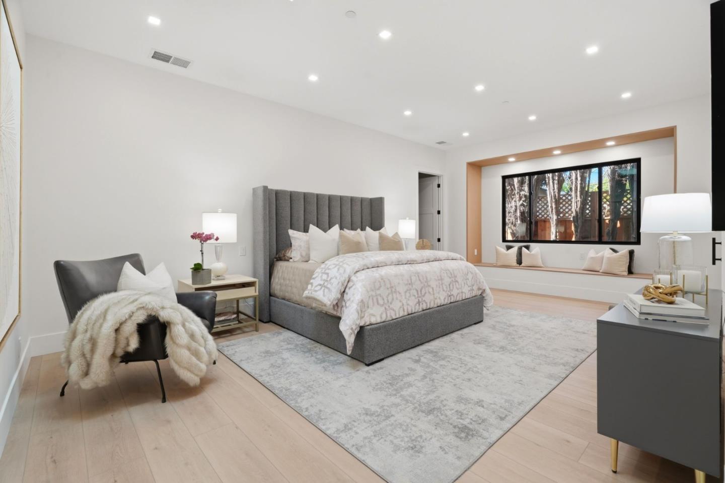 Detail Gallery Image 28 of 86 For 15400 Herring Ave, San Jose,  CA 95124 - 4 Beds | 4/1 Baths