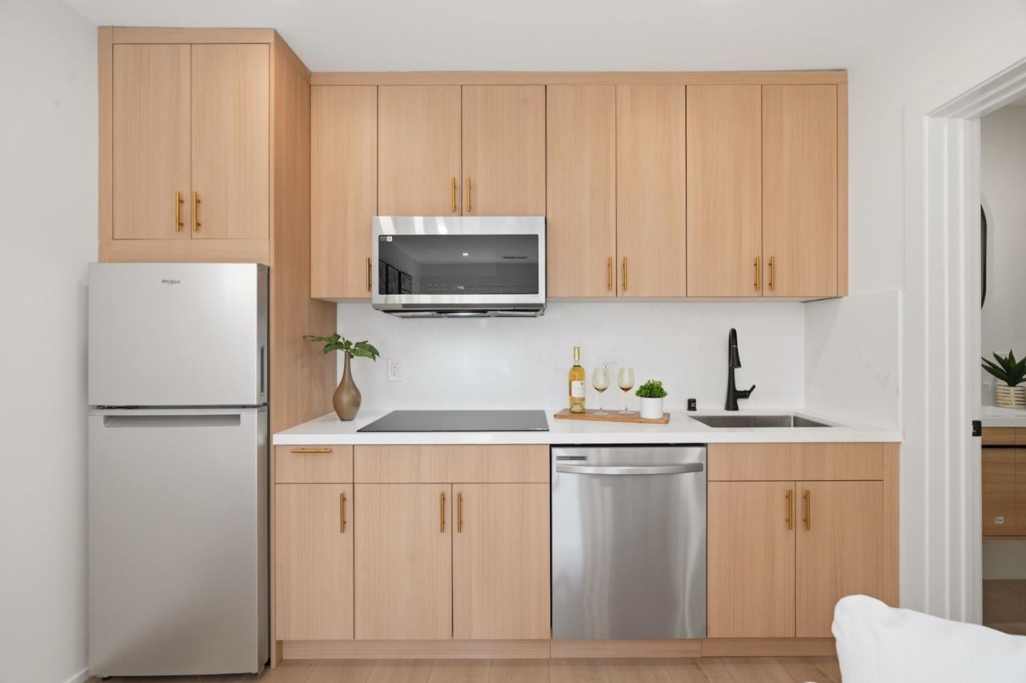 Detail Gallery Image 65 of 86 For 15400 Herring Ave, San Jose,  CA 95124 - 4 Beds | 4/1 Baths