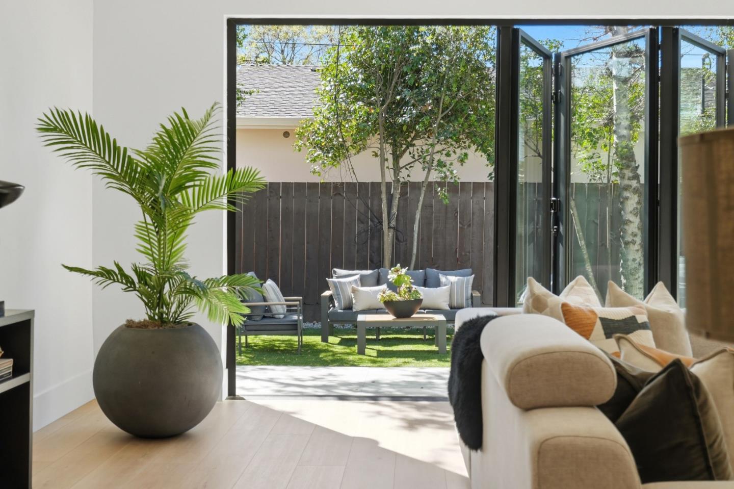 Detail Gallery Image 71 of 86 For 15400 Herring Ave, San Jose,  CA 95124 - 4 Beds | 4/1 Baths