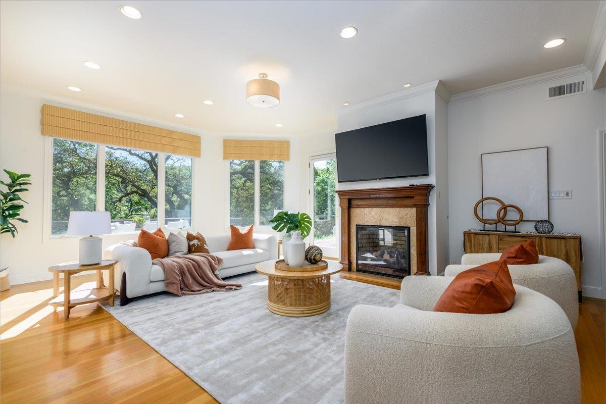 Detail Gallery Image 11 of 46 For 50 Bear Gulch Dr, Portola Valley,  CA 94028 - 5 Beds | 4 Baths