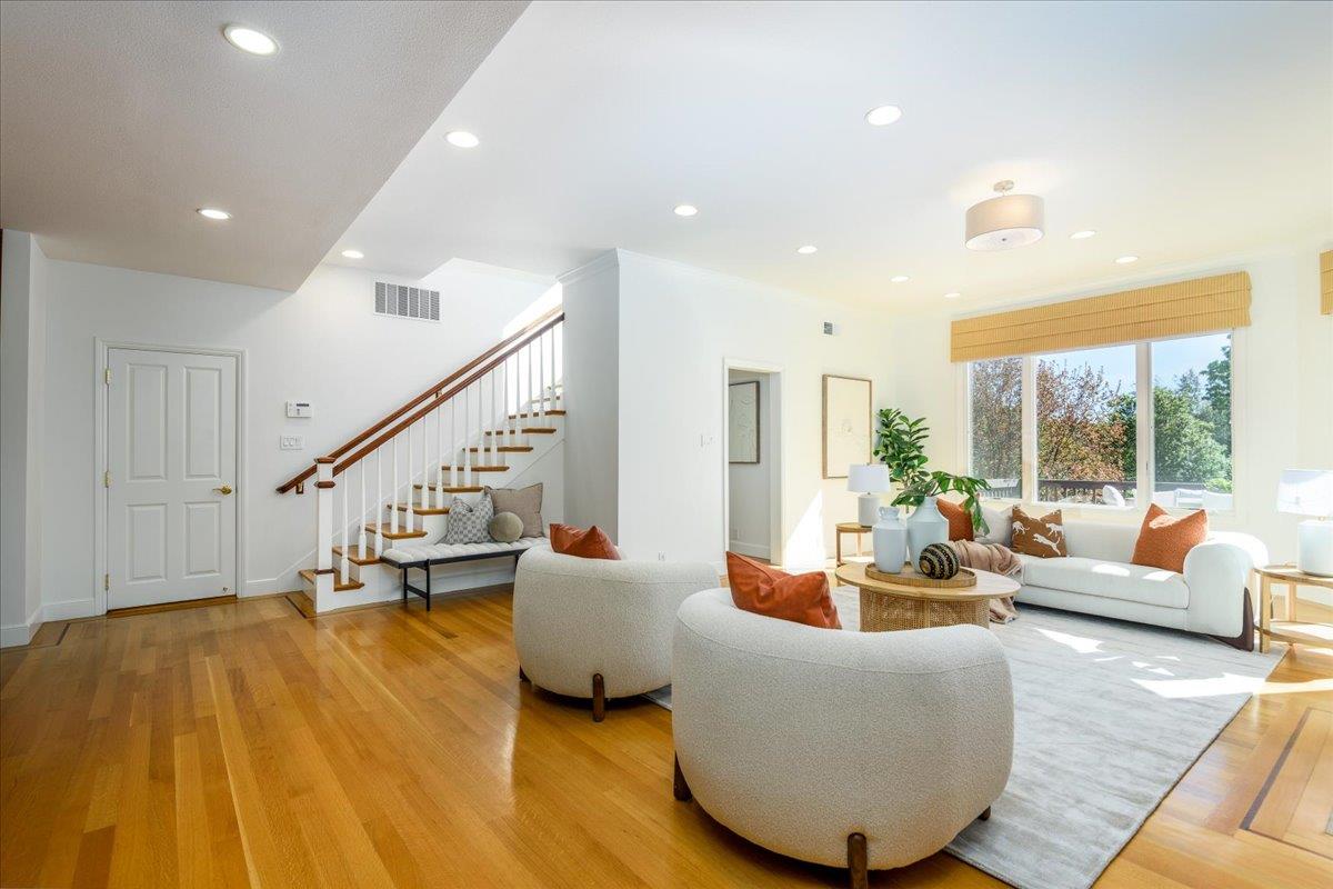 Detail Gallery Image 19 of 46 For 50 Bear Gulch Dr, Portola Valley,  CA 94028 - 5 Beds | 4 Baths