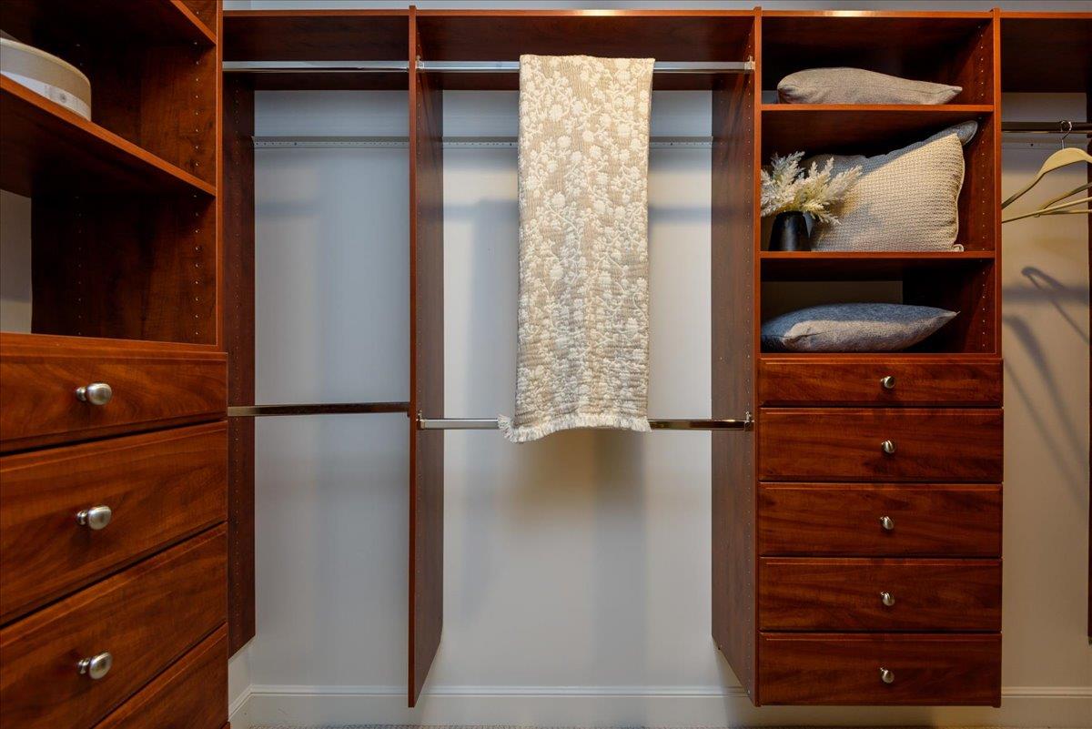 Detail Gallery Image 43 of 46 For 50 Bear Gulch Dr, Portola Valley,  CA 94028 - 5 Beds | 4 Baths