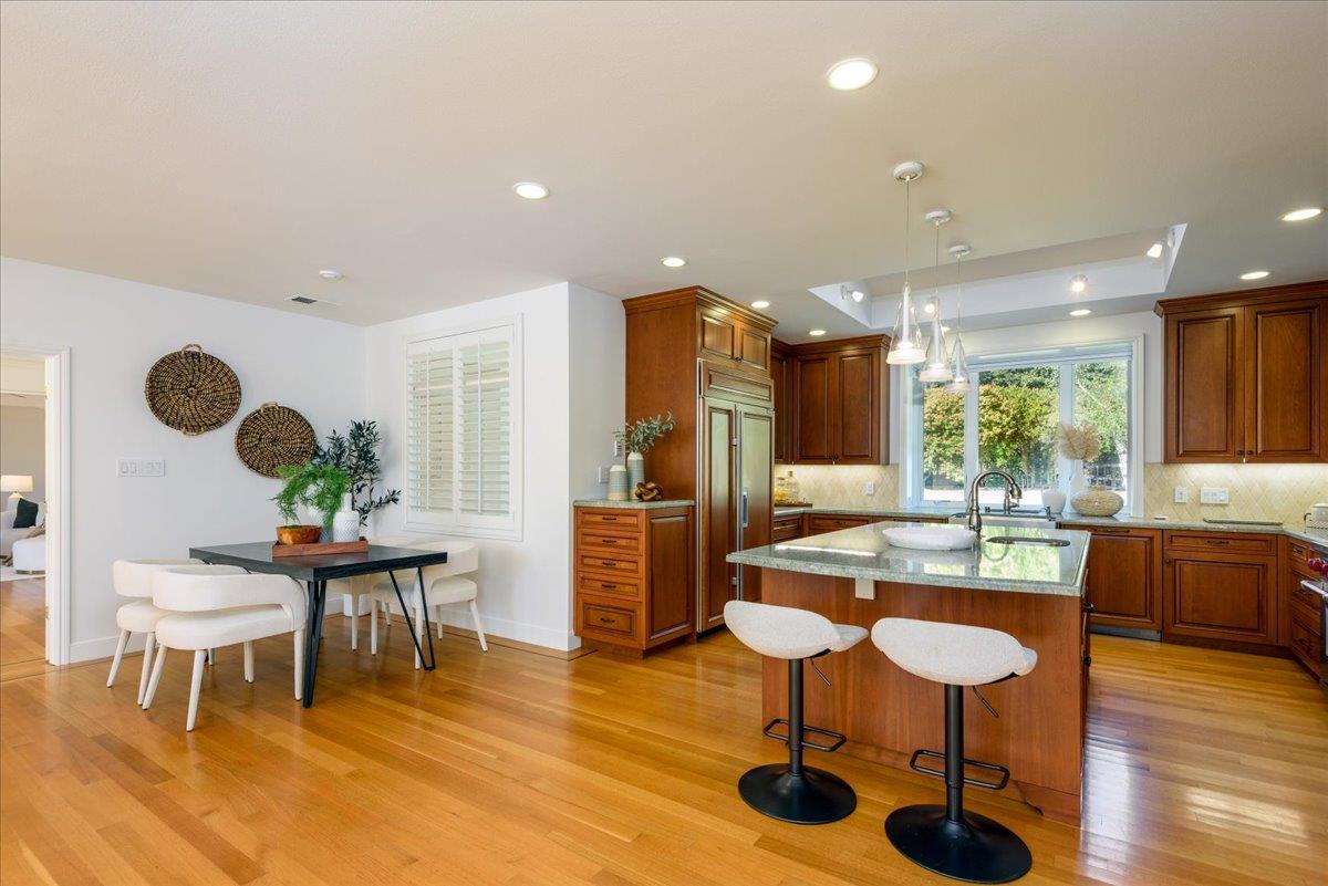 Detail Gallery Image 9 of 46 For 50 Bear Gulch Dr, Portola Valley,  CA 94028 - 5 Beds | 4 Baths